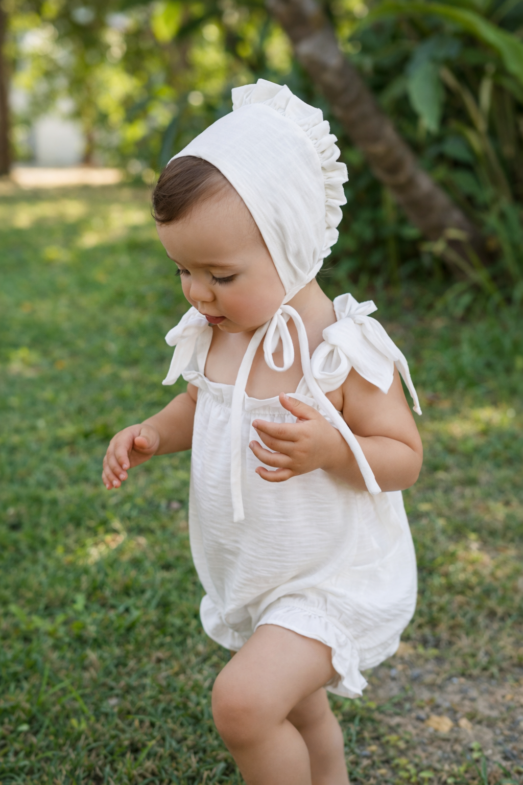 Babine Baby Girl Cream Romper & Bonnet Set
